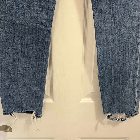 Abercrombie & Fitch The Skinny High Rise Jeans - Picture 5 of 7